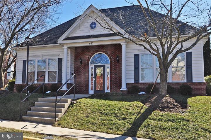 LEESBURG GATEWAY II - Residential Lease