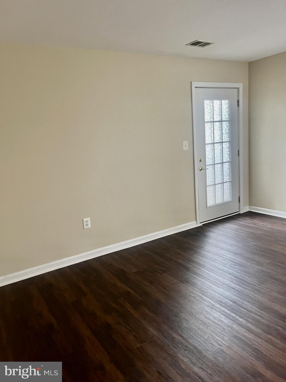 LEESBURG GATEWAY II - Residential Lease