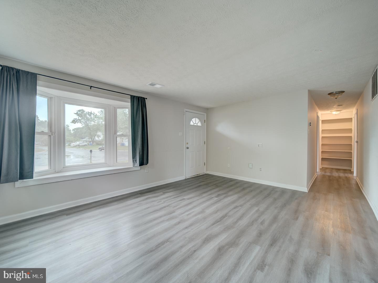 10 BEXHILL COURT