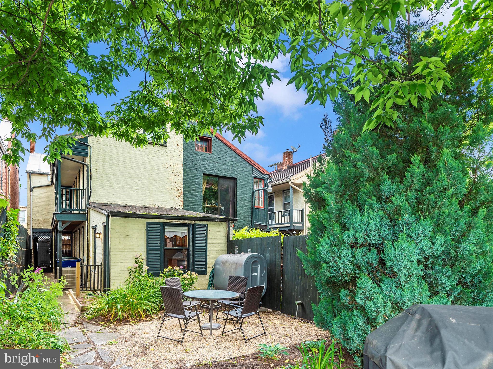 DOWNTOWN FREDERICK - Residential