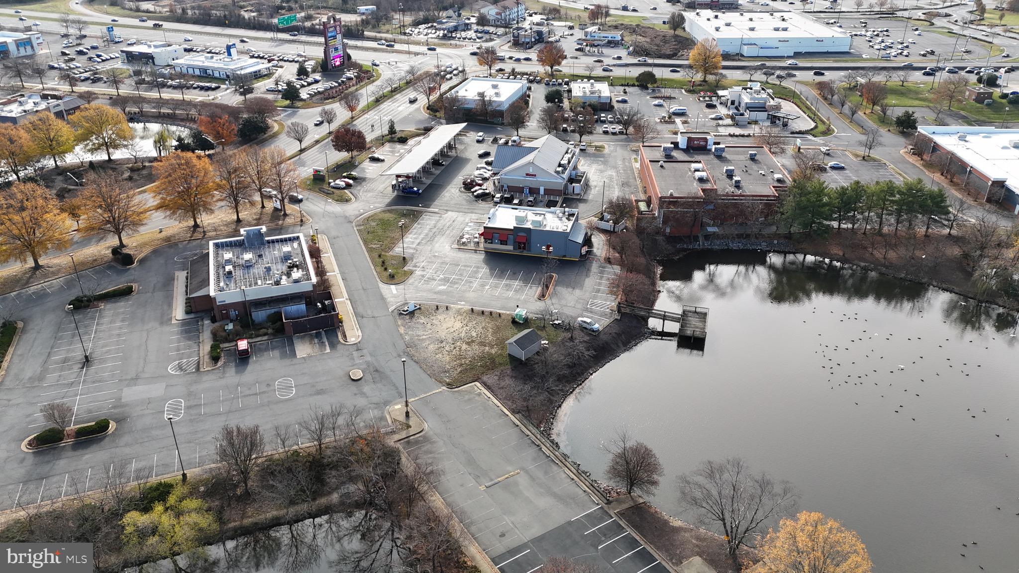 CENTRAL PARK - Commercial Sale