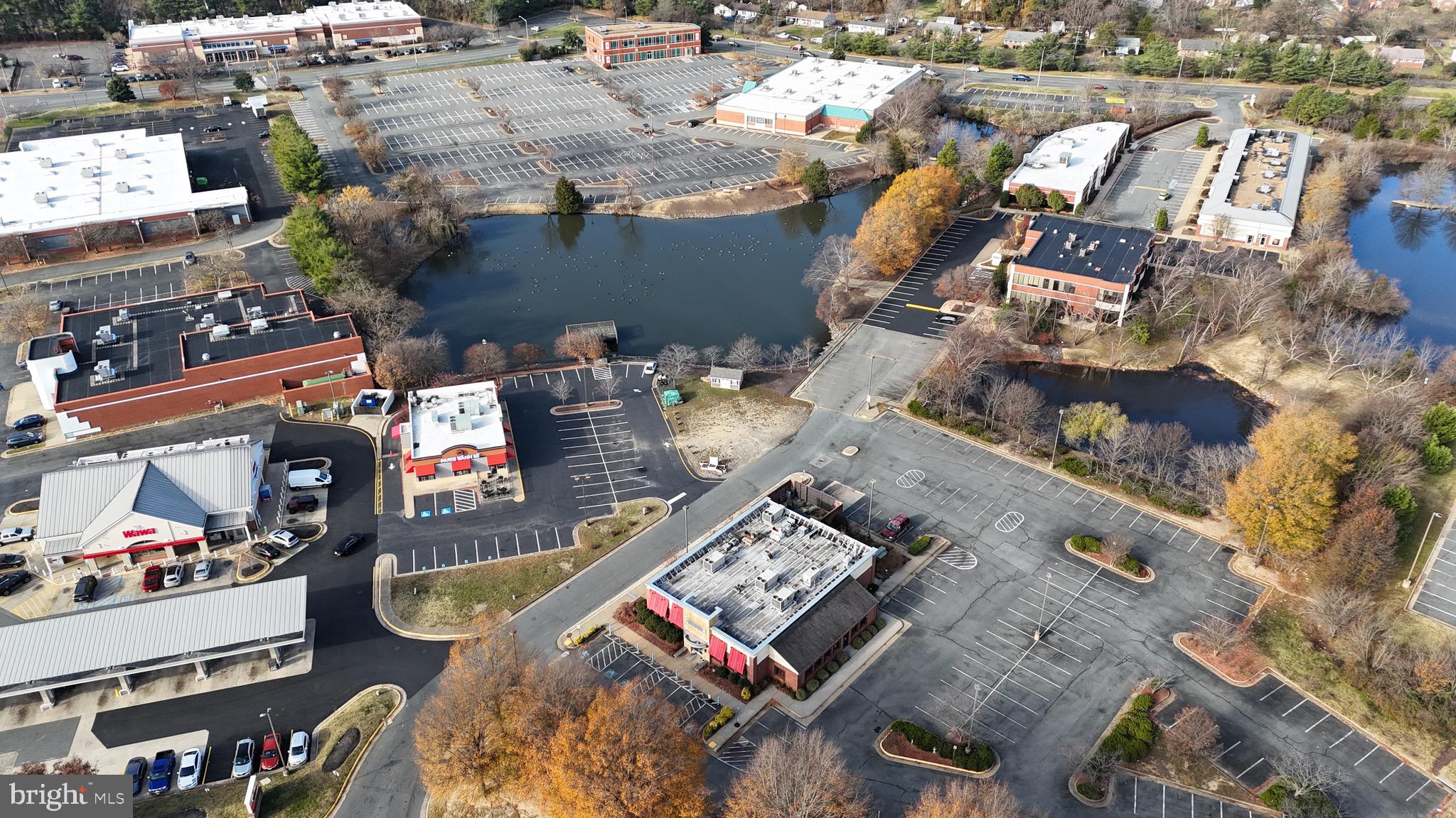 CENTRAL PARK - Commercial Sale