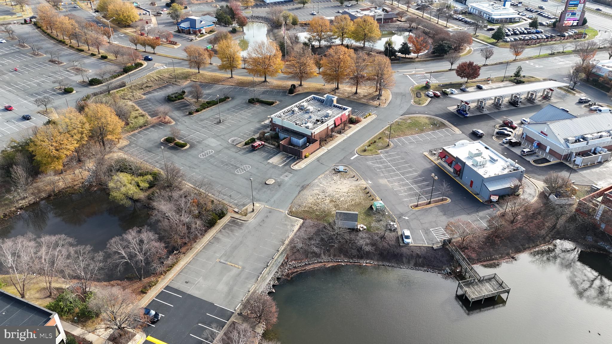 CENTRAL PARK - Commercial Sale