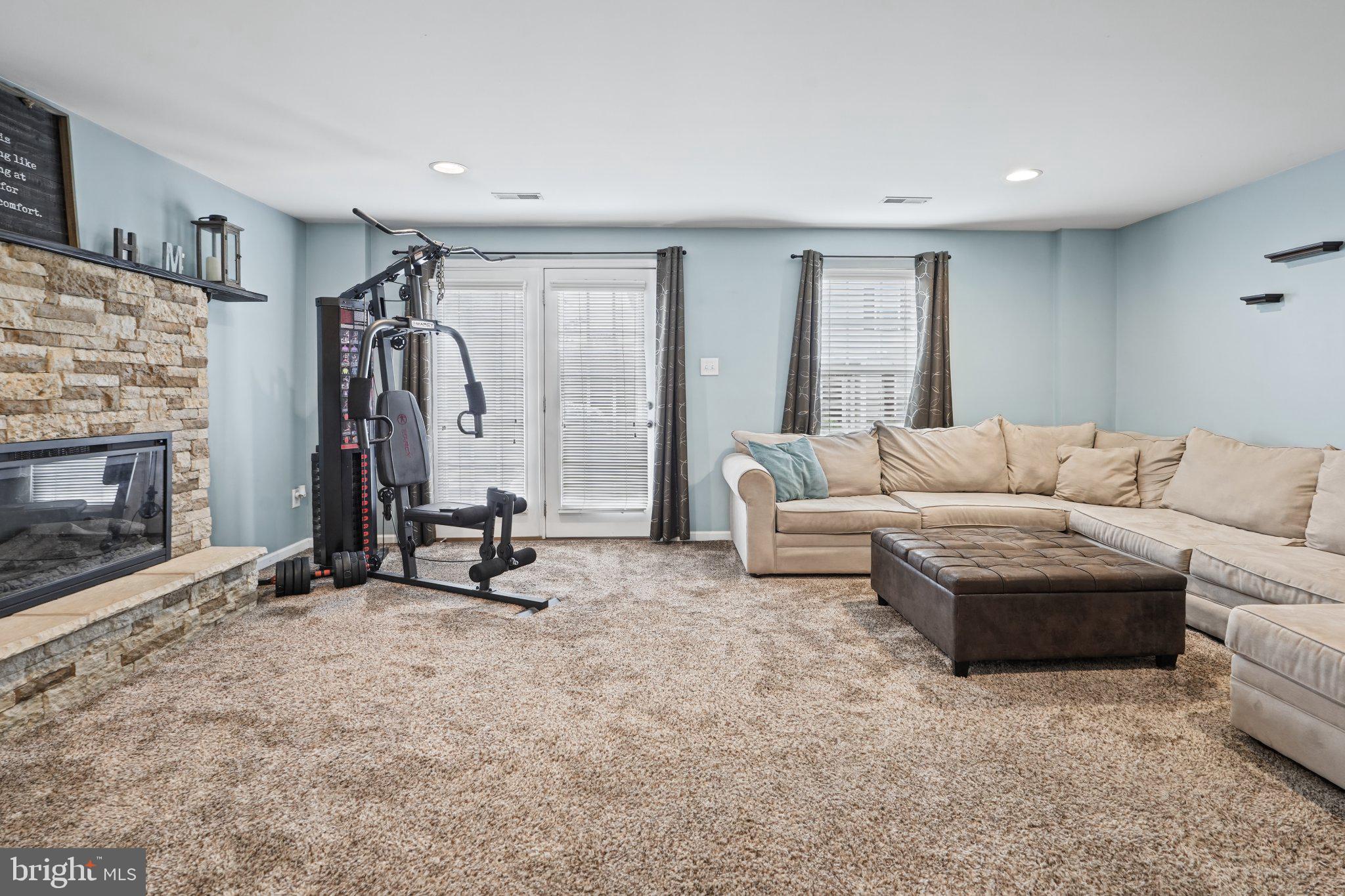 203 PERRY WAY