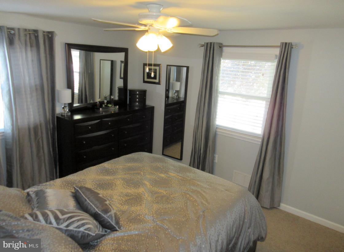 LYNCH POINT - Residential