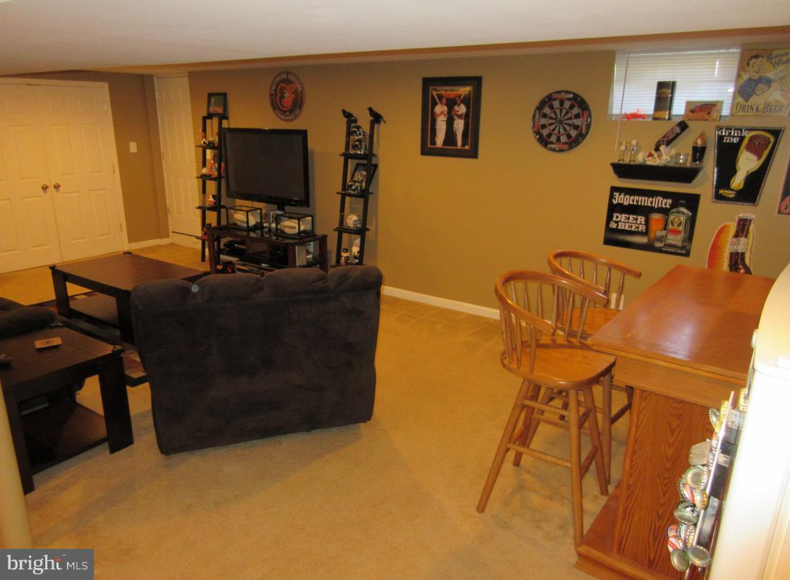 LYNCH POINT - Residential