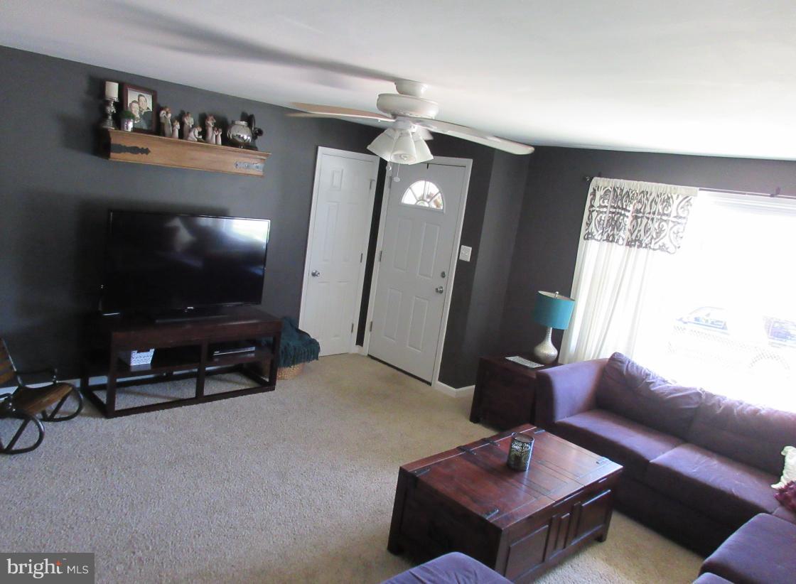 LYNCH POINT - Residential