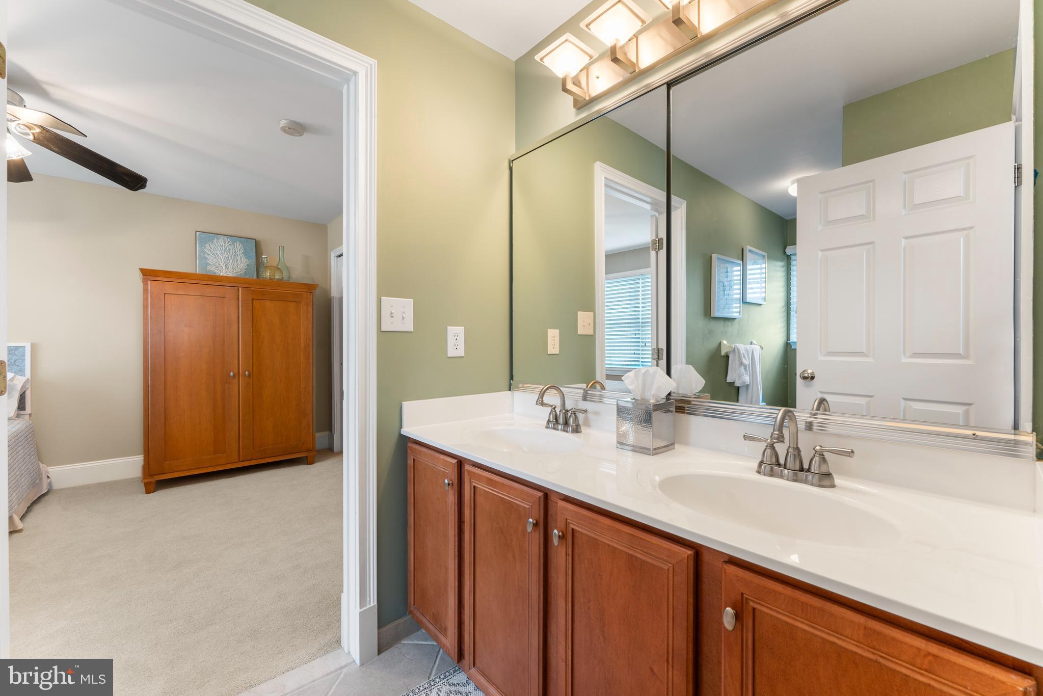 NORTHAMPTON HUNT - Residential