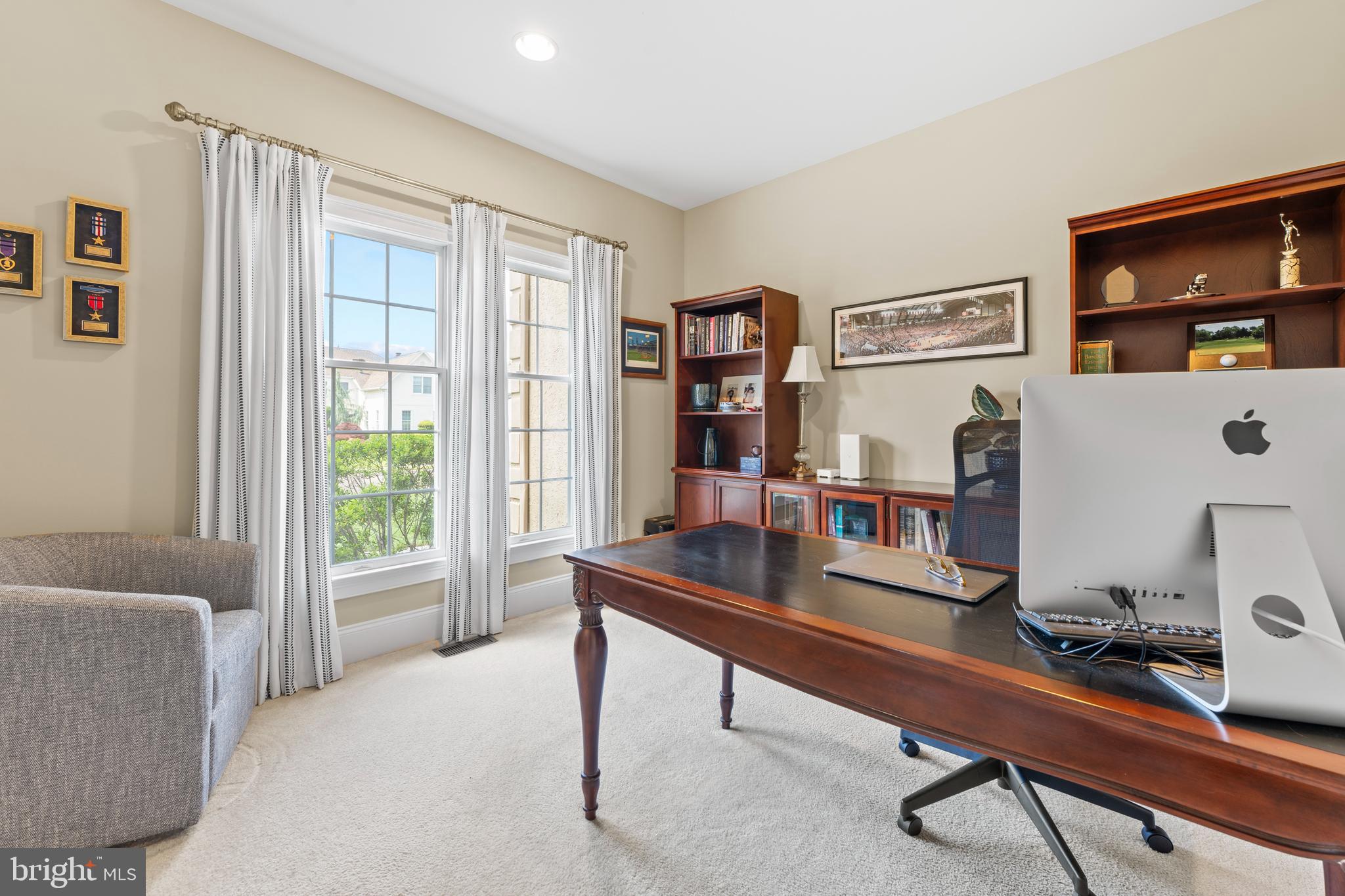 NORTHAMPTON HUNT - Residential