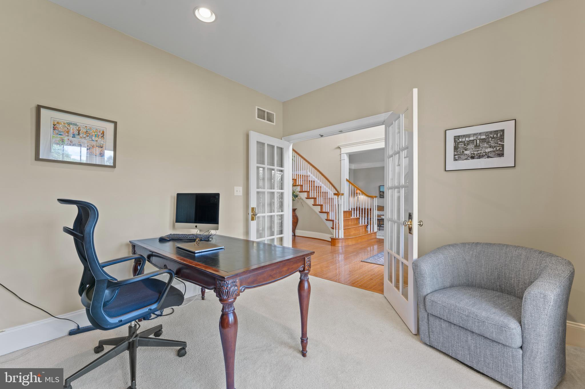 NORTHAMPTON HUNT - Residential