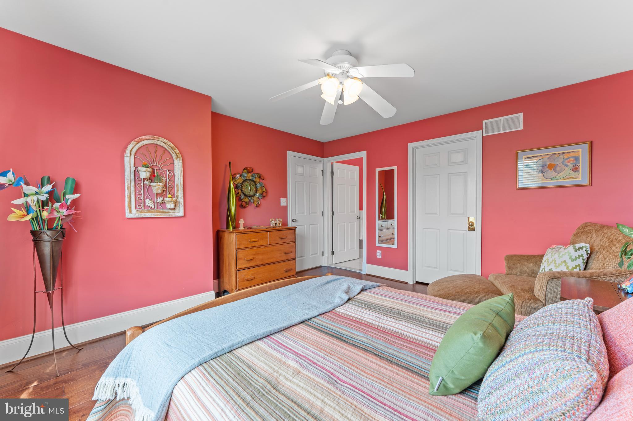 NORTHAMPTON HUNT - Residential