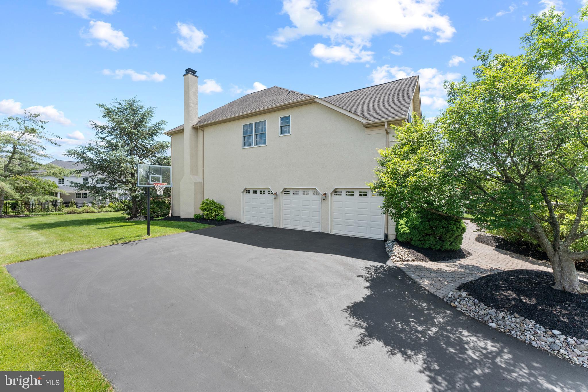 NORTHAMPTON HUNT - Residential