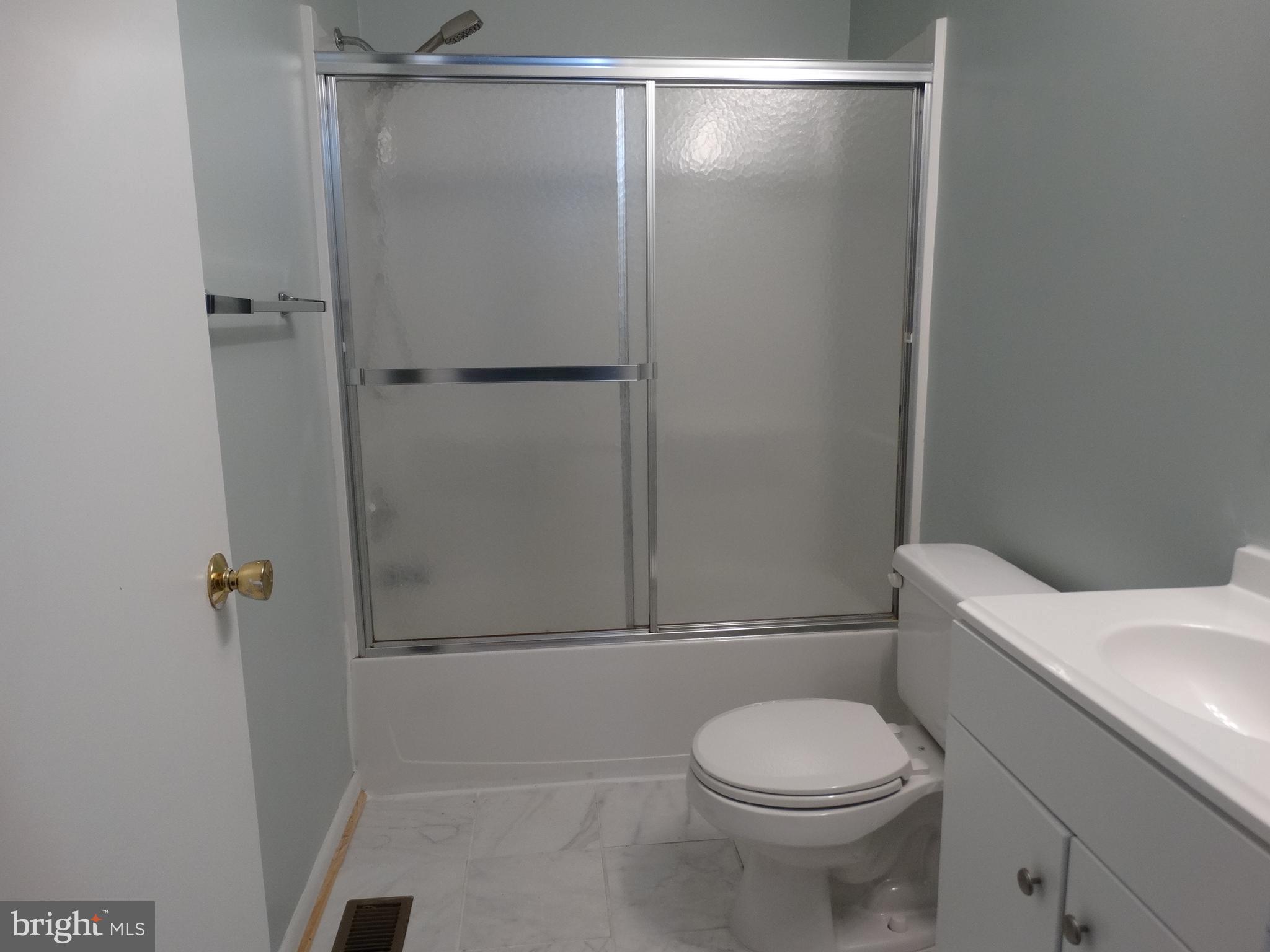 FOREST BROOKE - Residential Lease