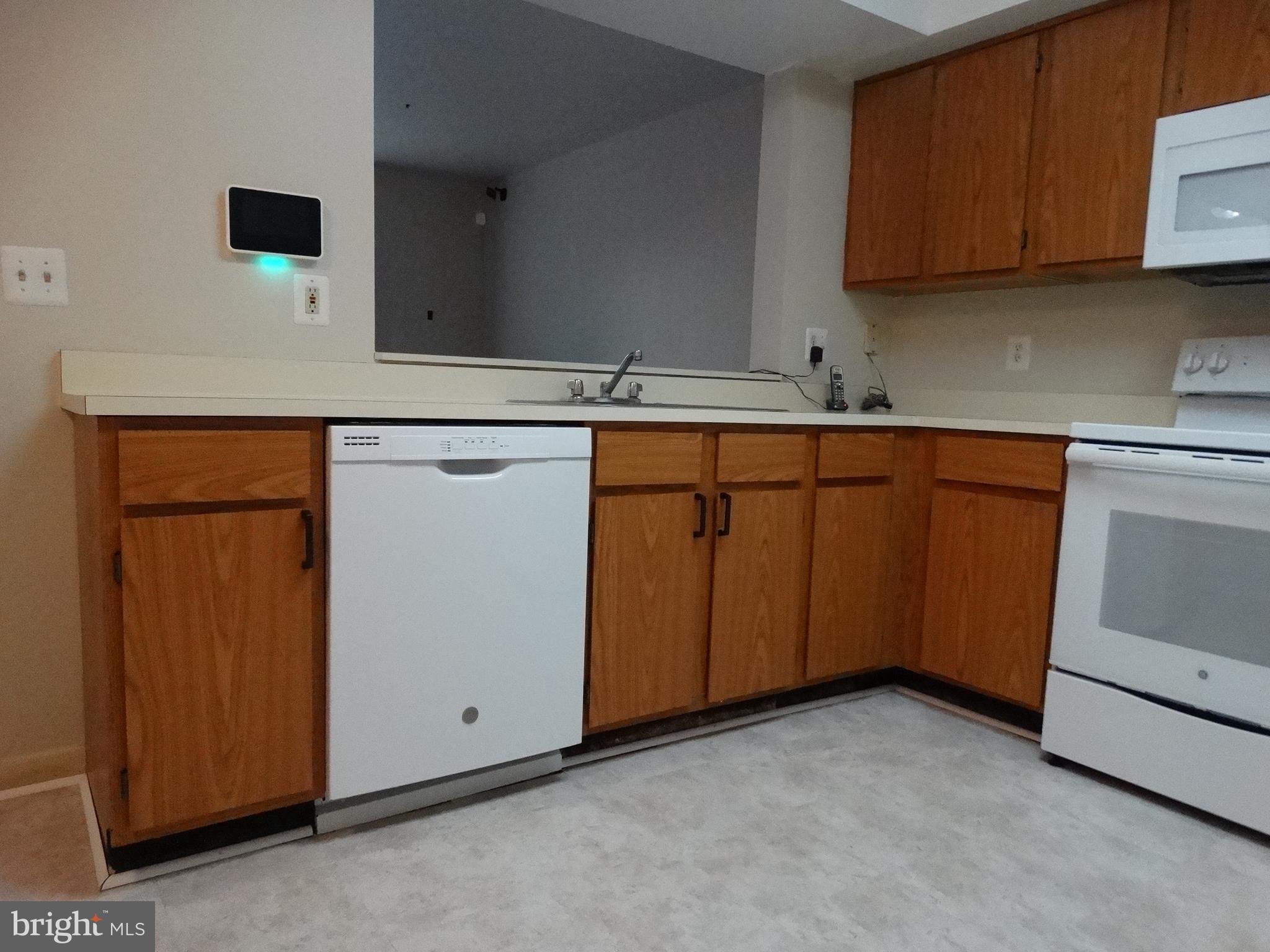 FOREST BROOKE - Residential Lease