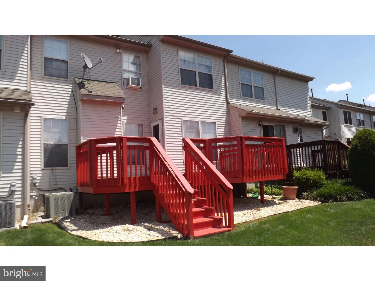 Burlington, New Jersey 08016, United States, 3 Bedrooms Bedrooms, ,4 BathroomsBathrooms,Residential,Pending,58440