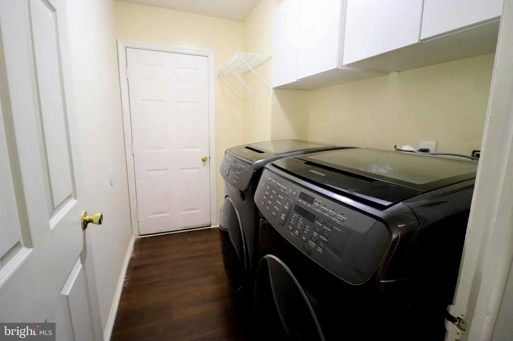 Burlington, New Jersey 08016, United States, 3 Bedrooms Bedrooms, ,4 BathroomsBathrooms,Residential,Pending,58440