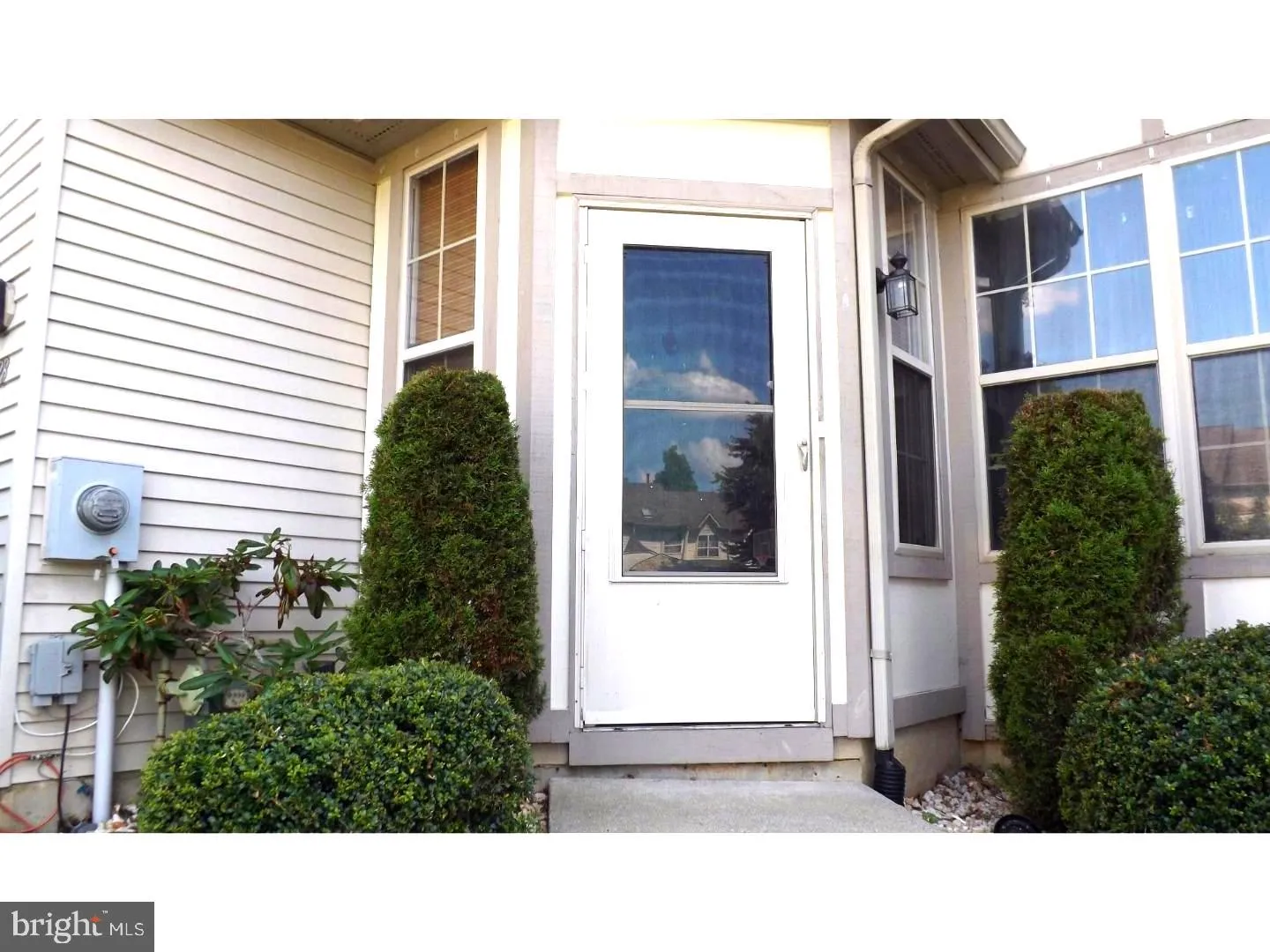 Burlington, New Jersey 08016, United States, 3 Bedrooms Bedrooms, ,4 BathroomsBathrooms,Residential,Pending,58440