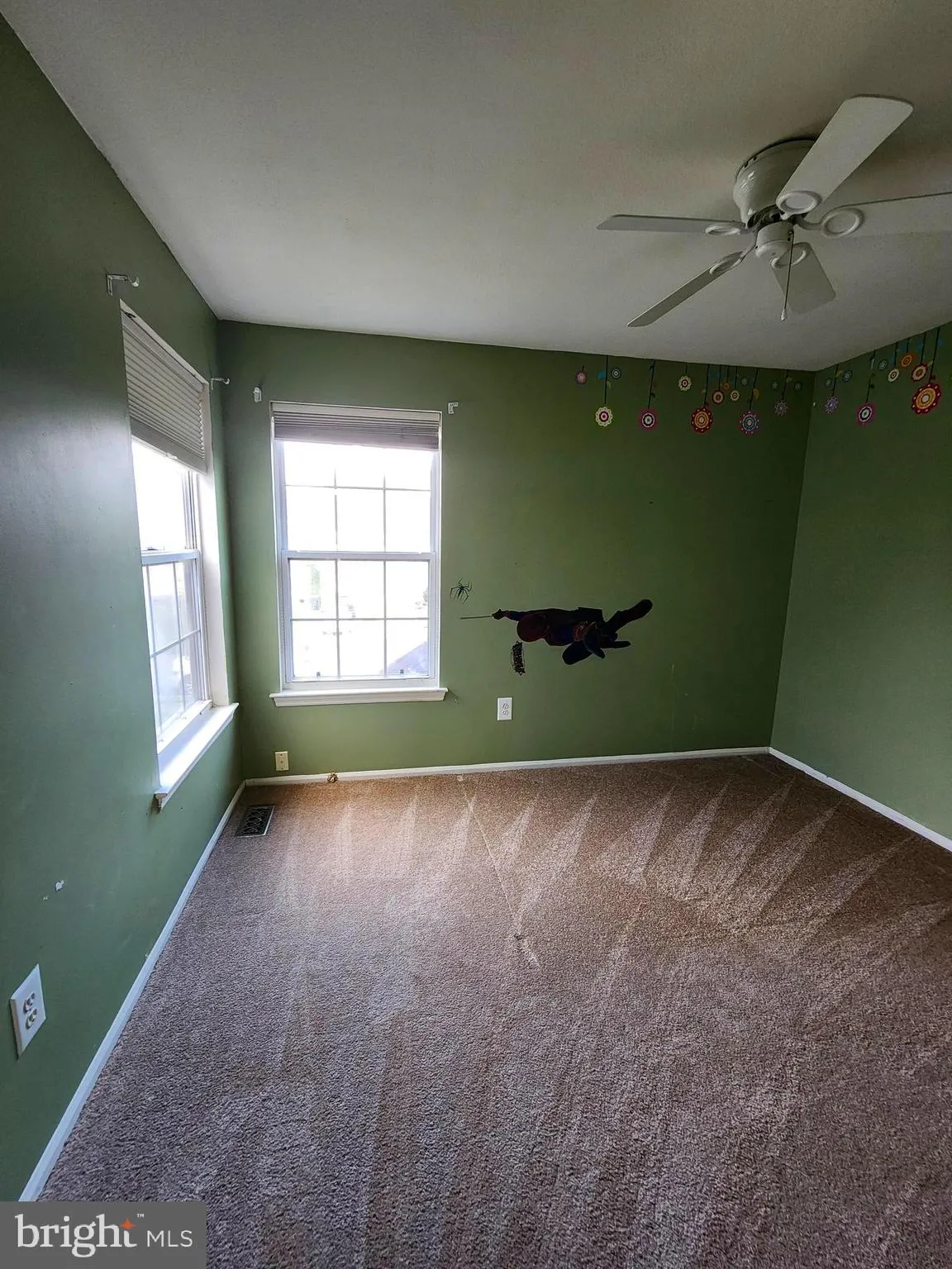 Burlington, New Jersey 08016, United States, 3 Bedrooms Bedrooms, ,4 BathroomsBathrooms,Residential,Pending,58440