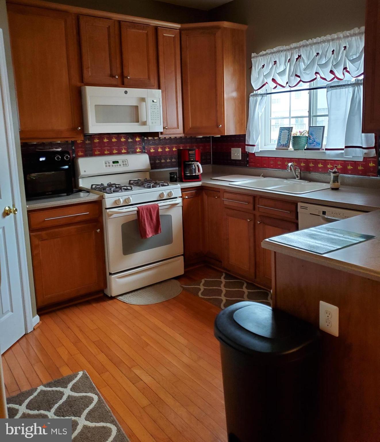 LIBERTY RUN - Residential Lease