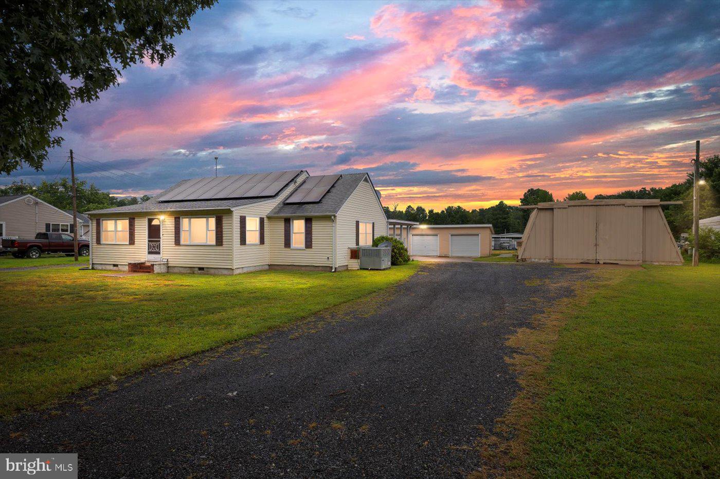IF YOU ARE LOOKING FOR WORKSHOP SPACE, THIS IS YOUR PROPERTY! CHARMING ONE LEVEL HOME WITH DETACHED 3 CAR GARAGE AND HUGE METAL MULTI PURPOSE BUILDING! LESS THAN 10 MINUTES FROM THE COLONIAL BEACH BOARDWALK!