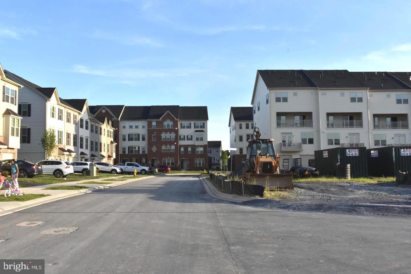 OAKDALE VILLAGE - Residential Lease