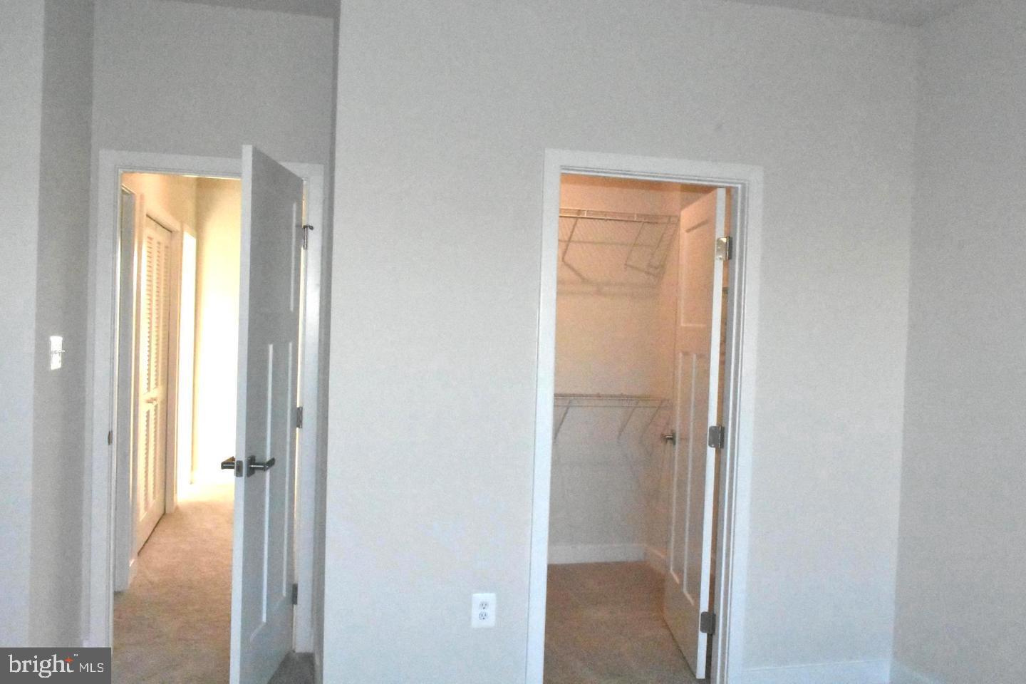 OAKDALE VILLAGE - Residential Lease