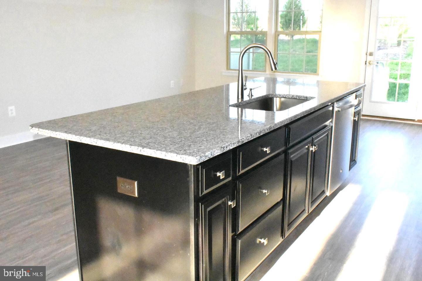 OAKDALE VILLAGE - Residential Lease