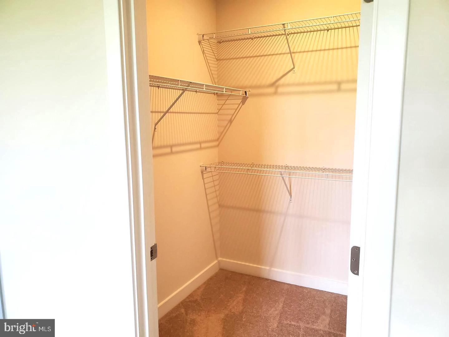 OAKDALE VILLAGE - Residential Lease