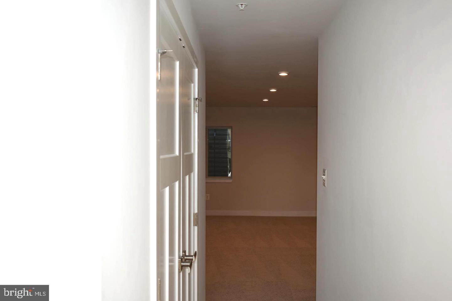 OAKDALE VILLAGE - Residential Lease