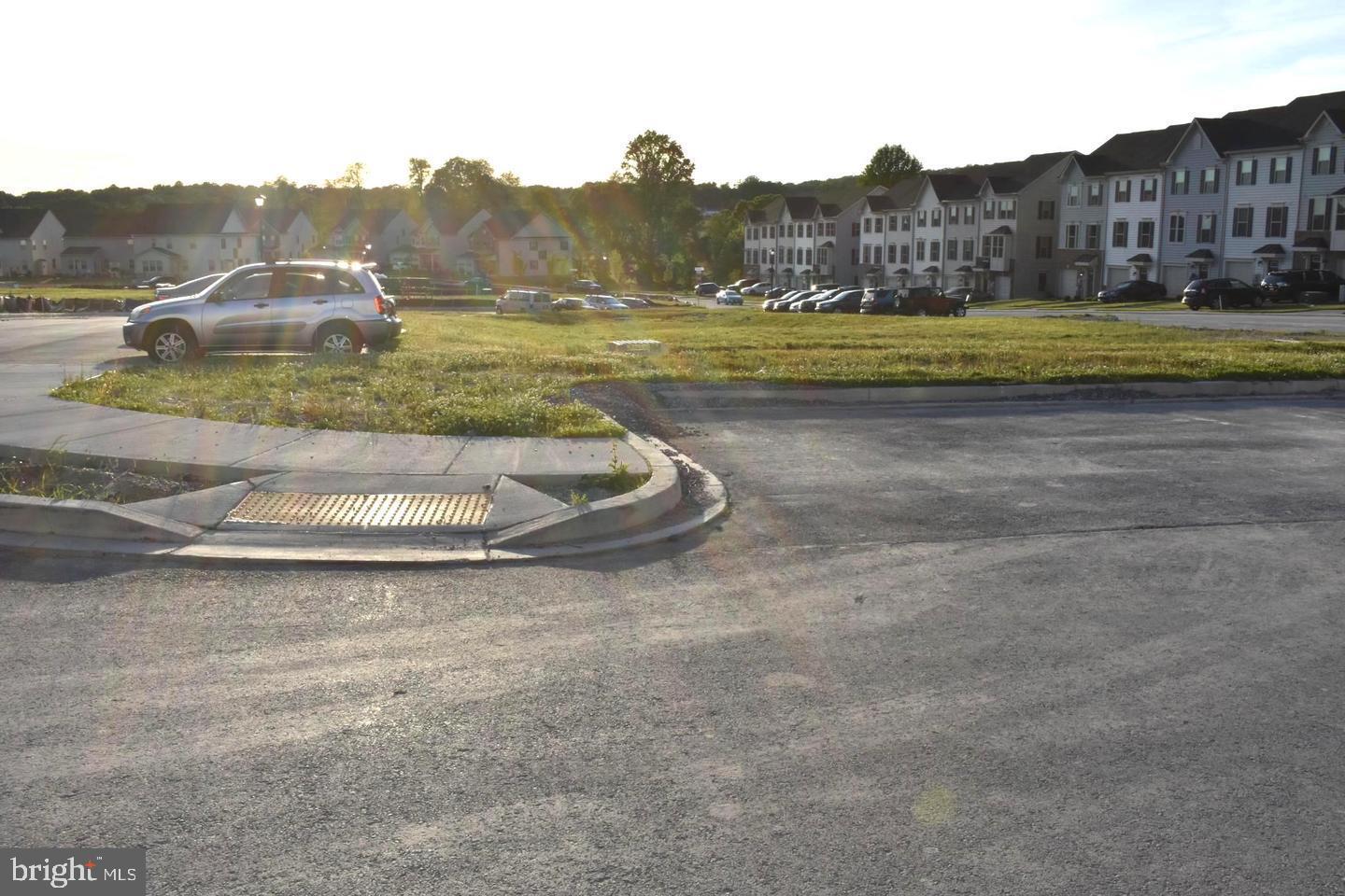 OAKDALE VILLAGE - Residential Lease