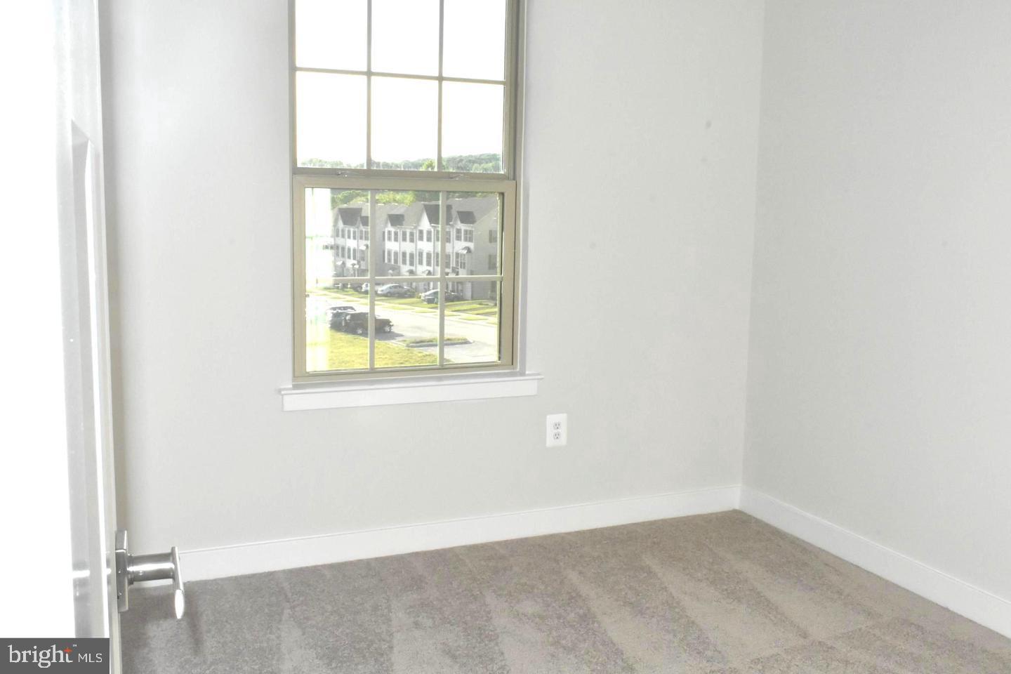 OAKDALE VILLAGE - Residential Lease