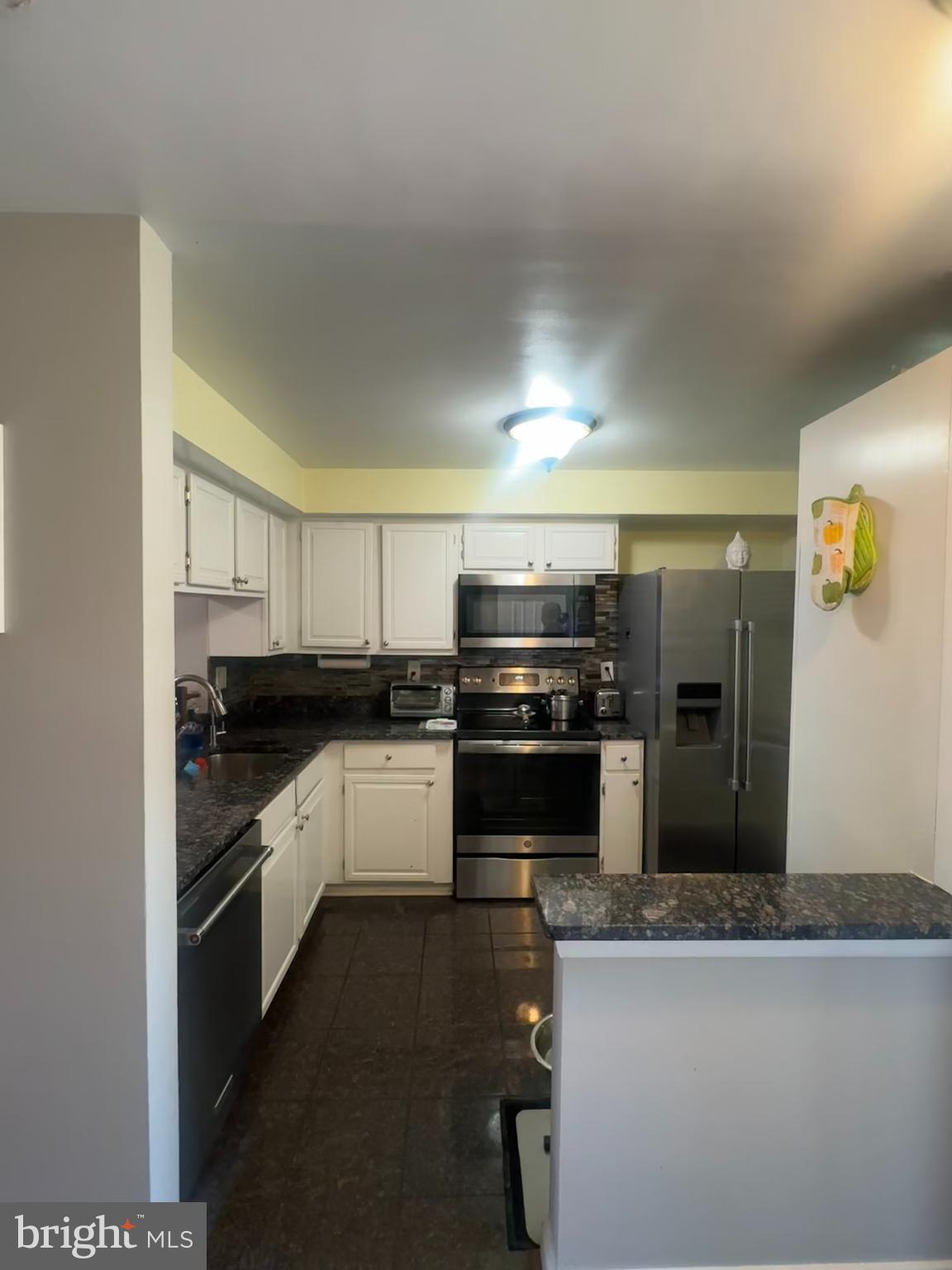 OAK SPRINGS - Residential