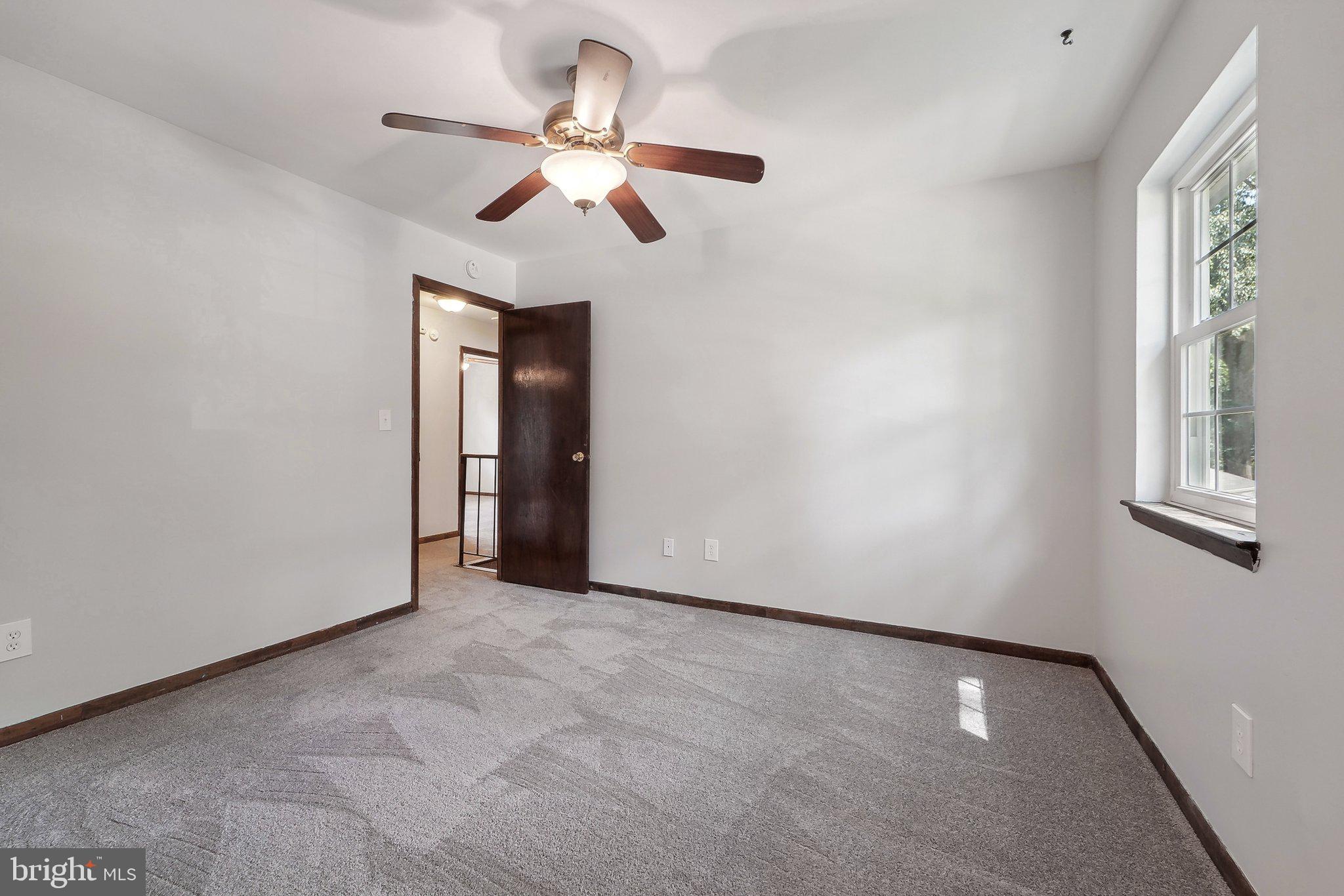 HOLLYWOOD ON SEVERN - Residential