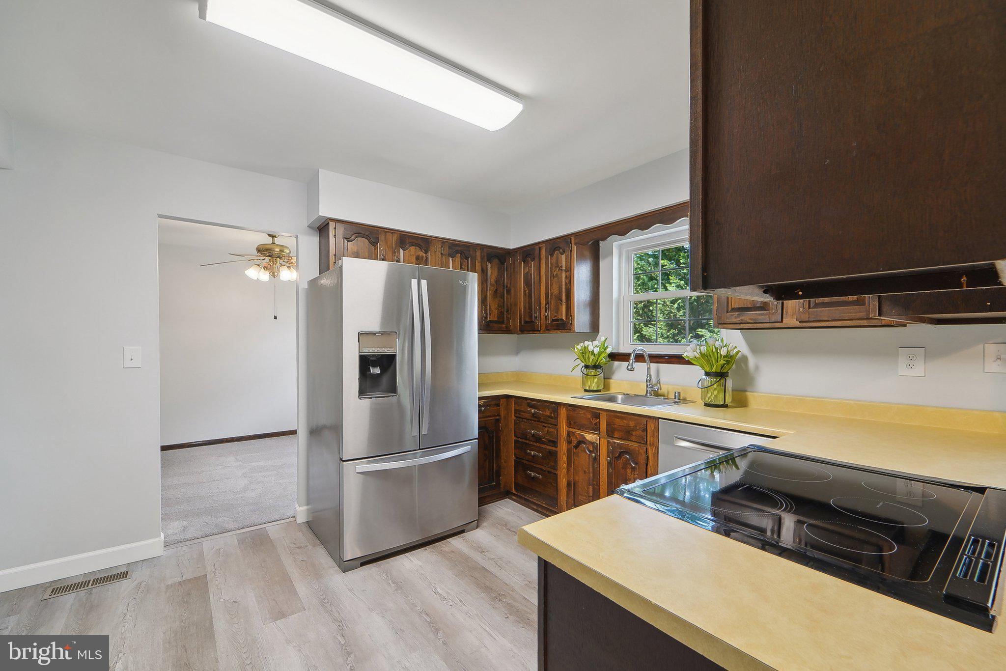 HOLLYWOOD ON SEVERN - Residential