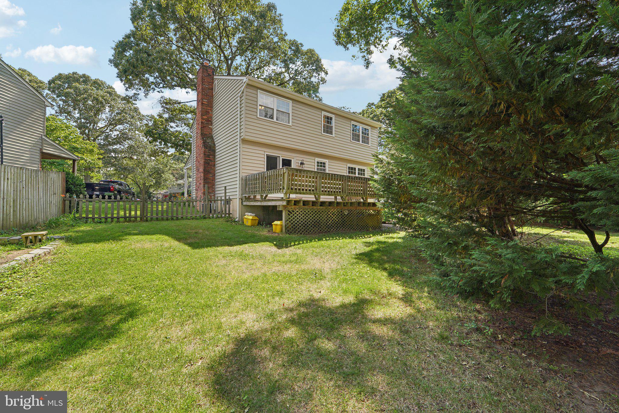 HOLLYWOOD ON SEVERN - Residential