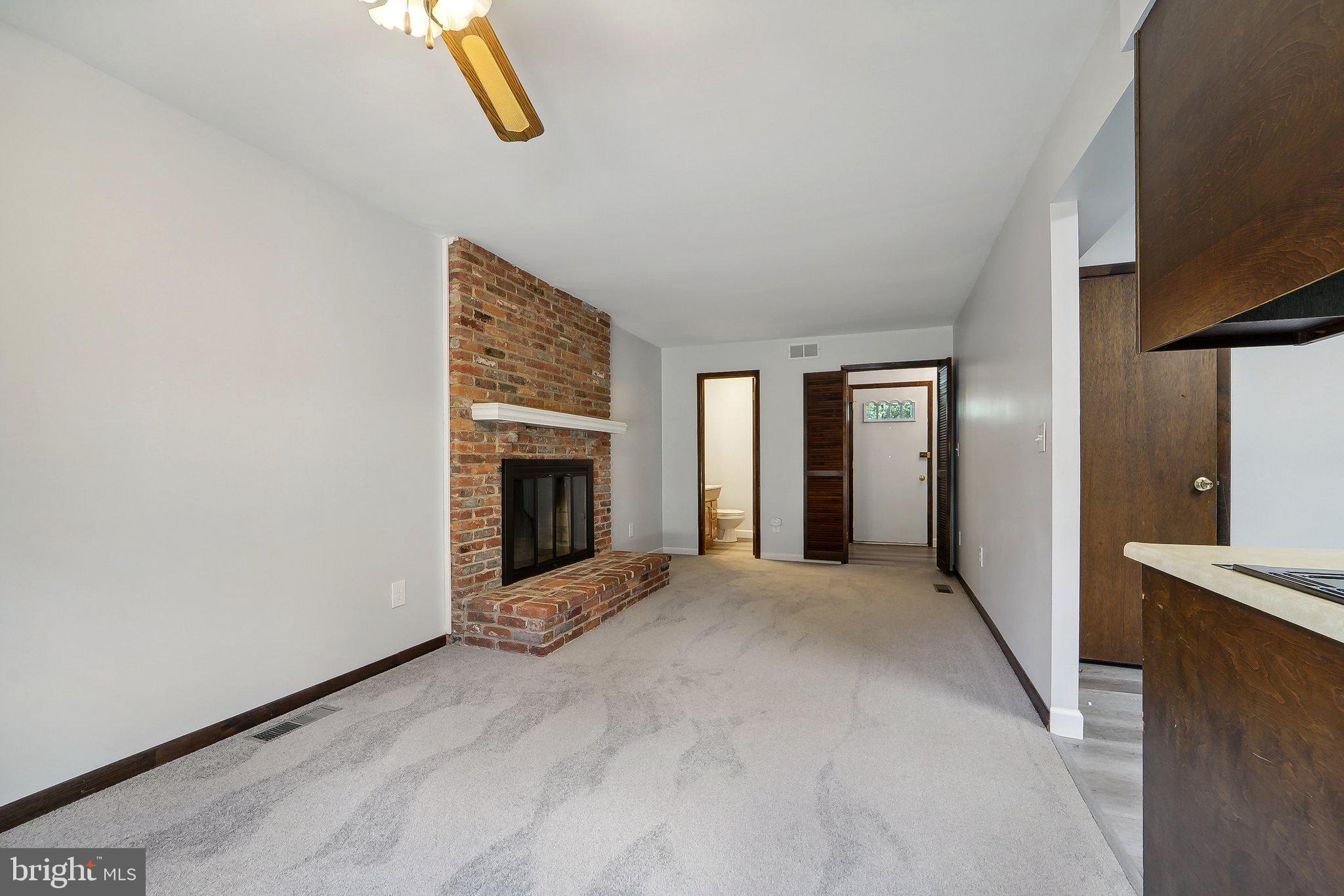 HOLLYWOOD ON SEVERN - Residential