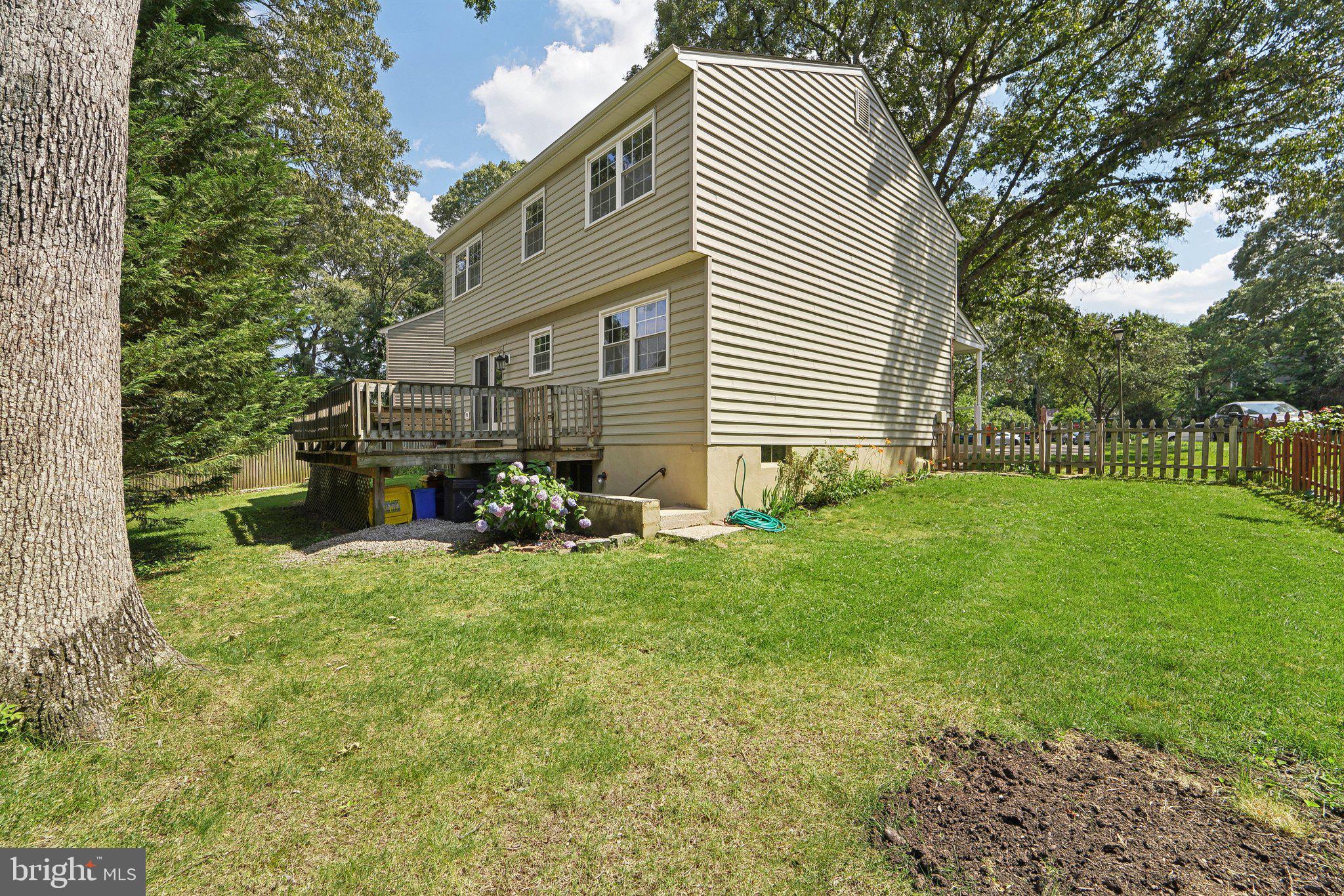 HOLLYWOOD ON SEVERN - Residential