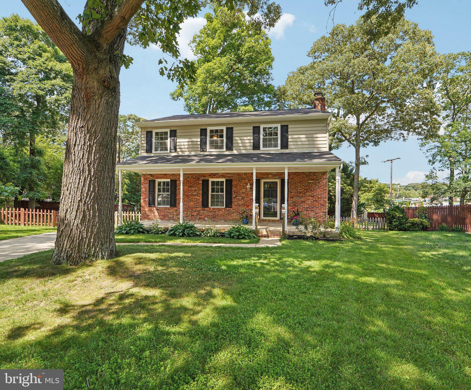 HOLLYWOOD ON SEVERN - Residential