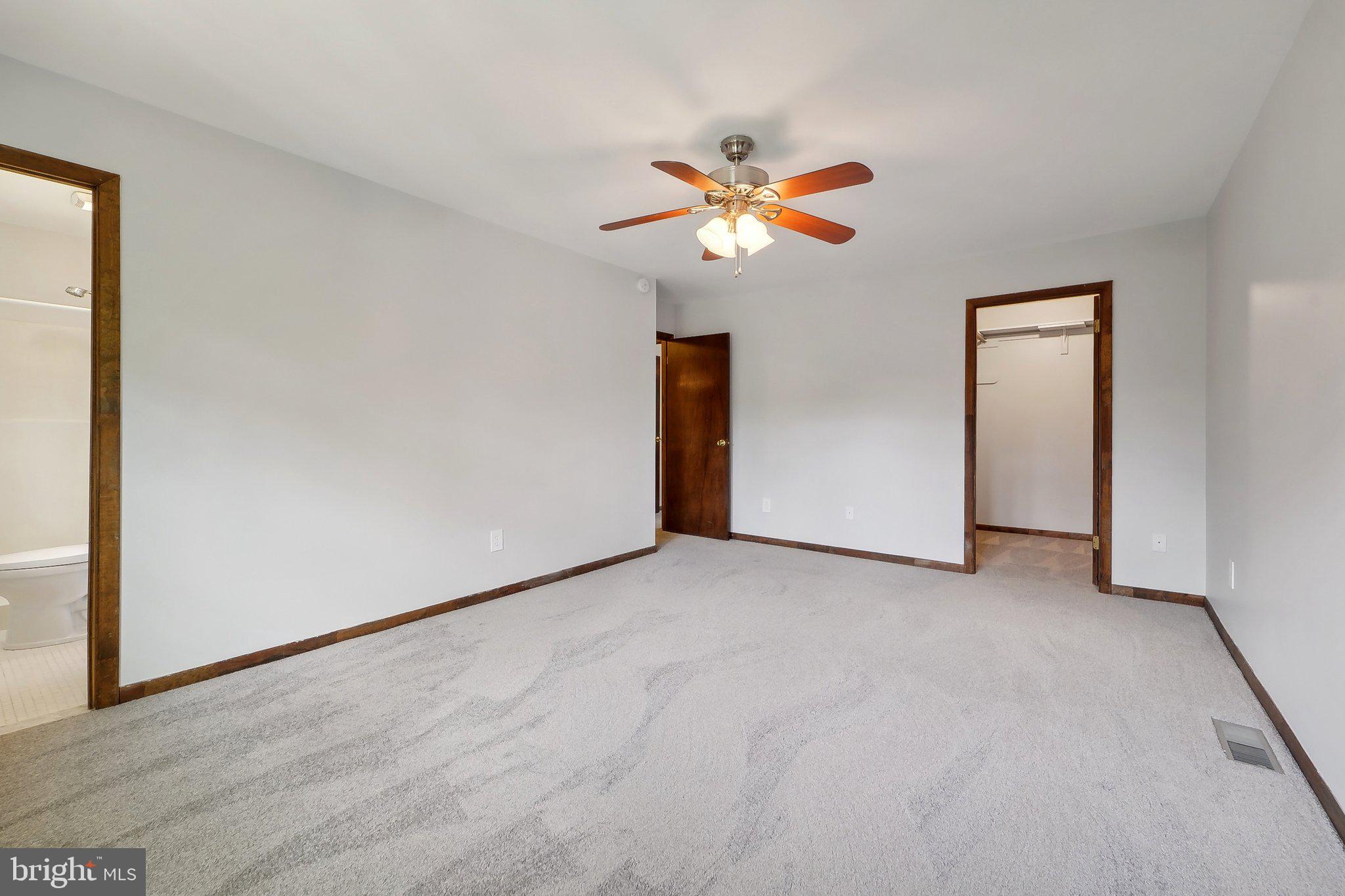 HOLLYWOOD ON SEVERN - Residential