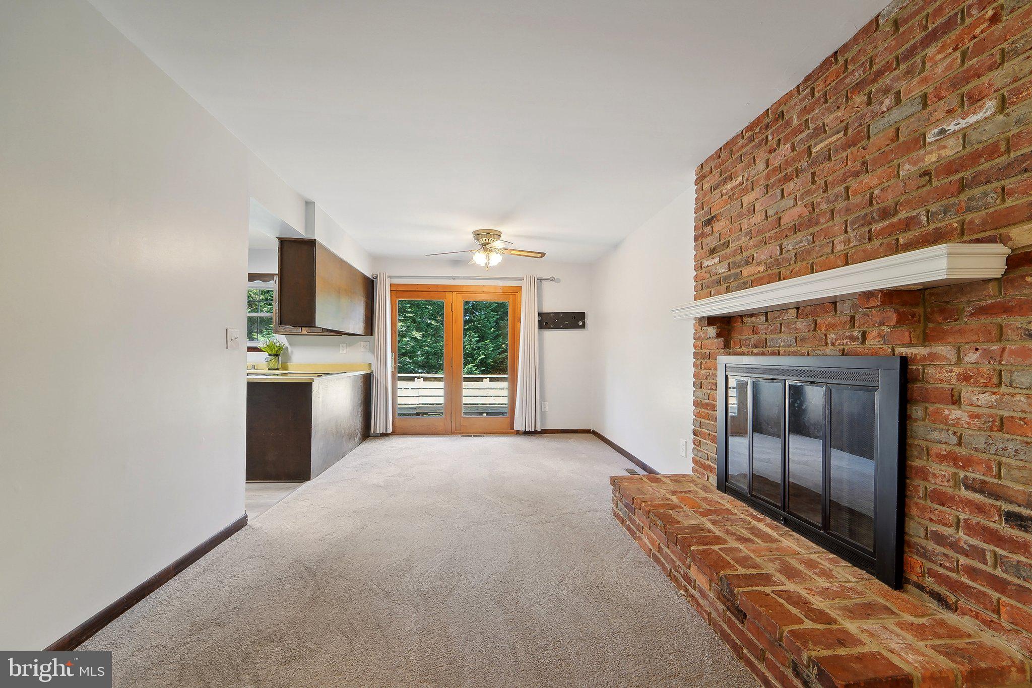 HOLLYWOOD ON SEVERN - Residential