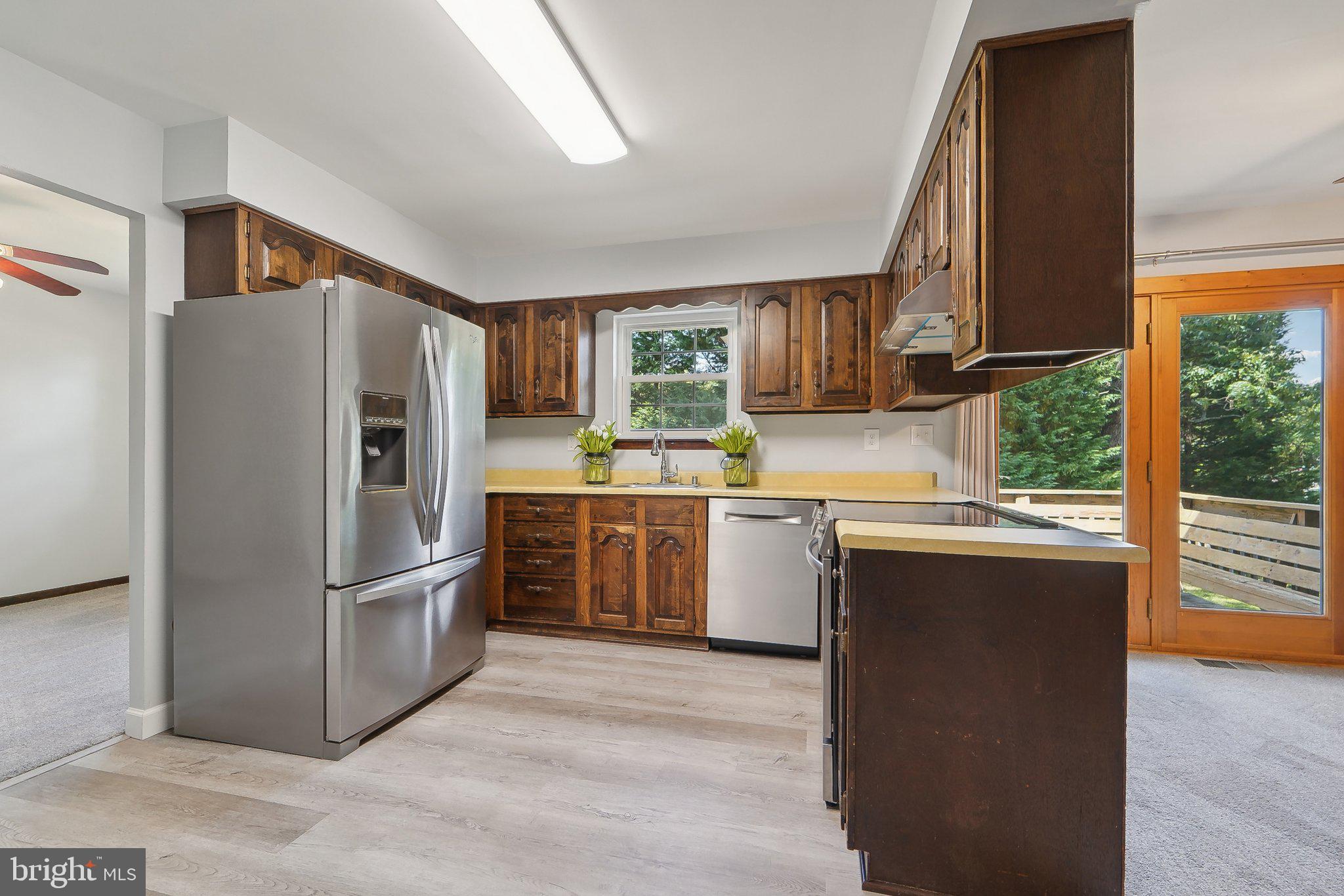 HOLLYWOOD ON SEVERN - Residential