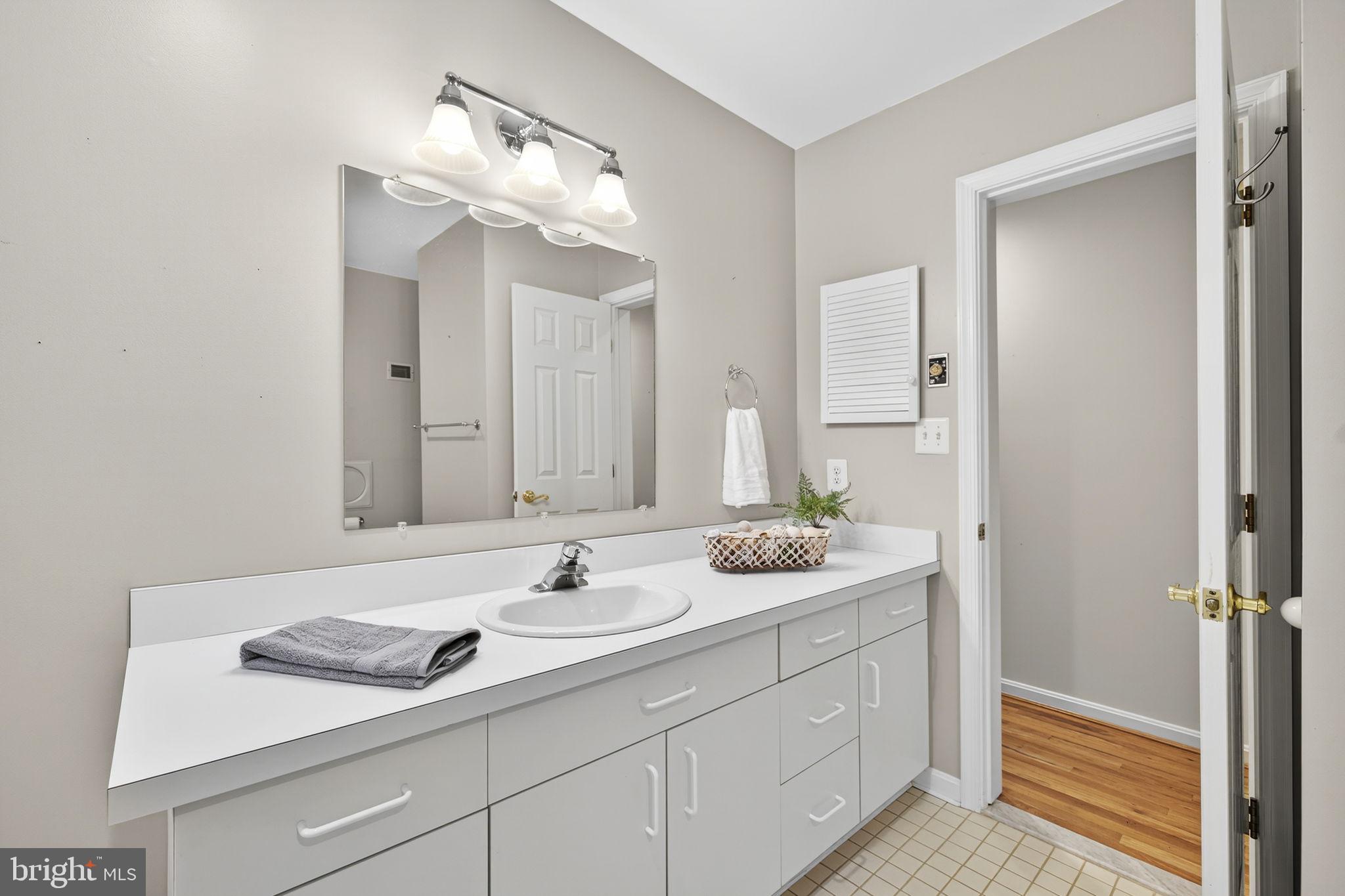 COOPER COMM/NORTH WALES - Residential