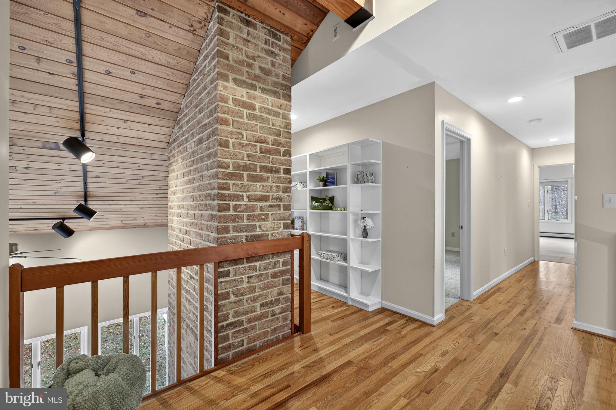 COOPER COMM/NORTH WALES - Residential