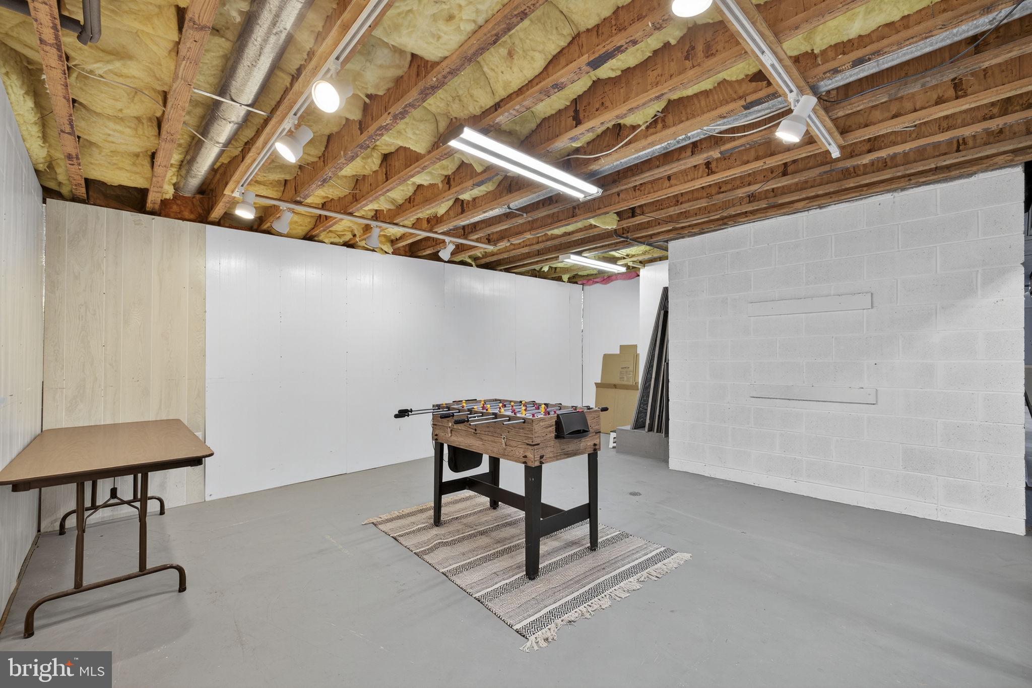 COOPER COMM/NORTH WALES - Residential