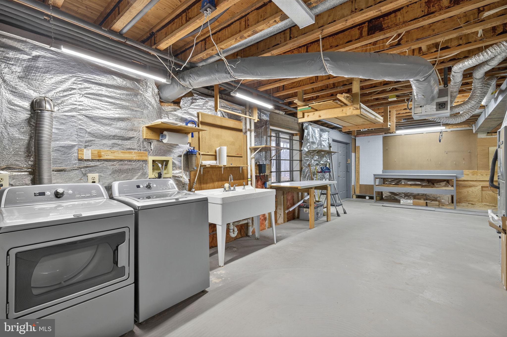 COOPER COMM/NORTH WALES - Residential