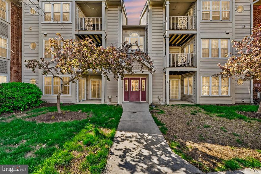 Rare opportunity to purchase a lovely first floor front unit with no stairs.  This low maintenance home has been well cared for and is move in ready.  Main living areas feature easy care laminate flooring.  The spacious kitchen has been updated with attractive cabinetry, granite countertops and tile backsplash.  Table space in the kitchen is lovely with sliders to patio.  Separate laundry room off kitchen.  High efficiency Carrier heat pump.  SEE IT TODAY!!