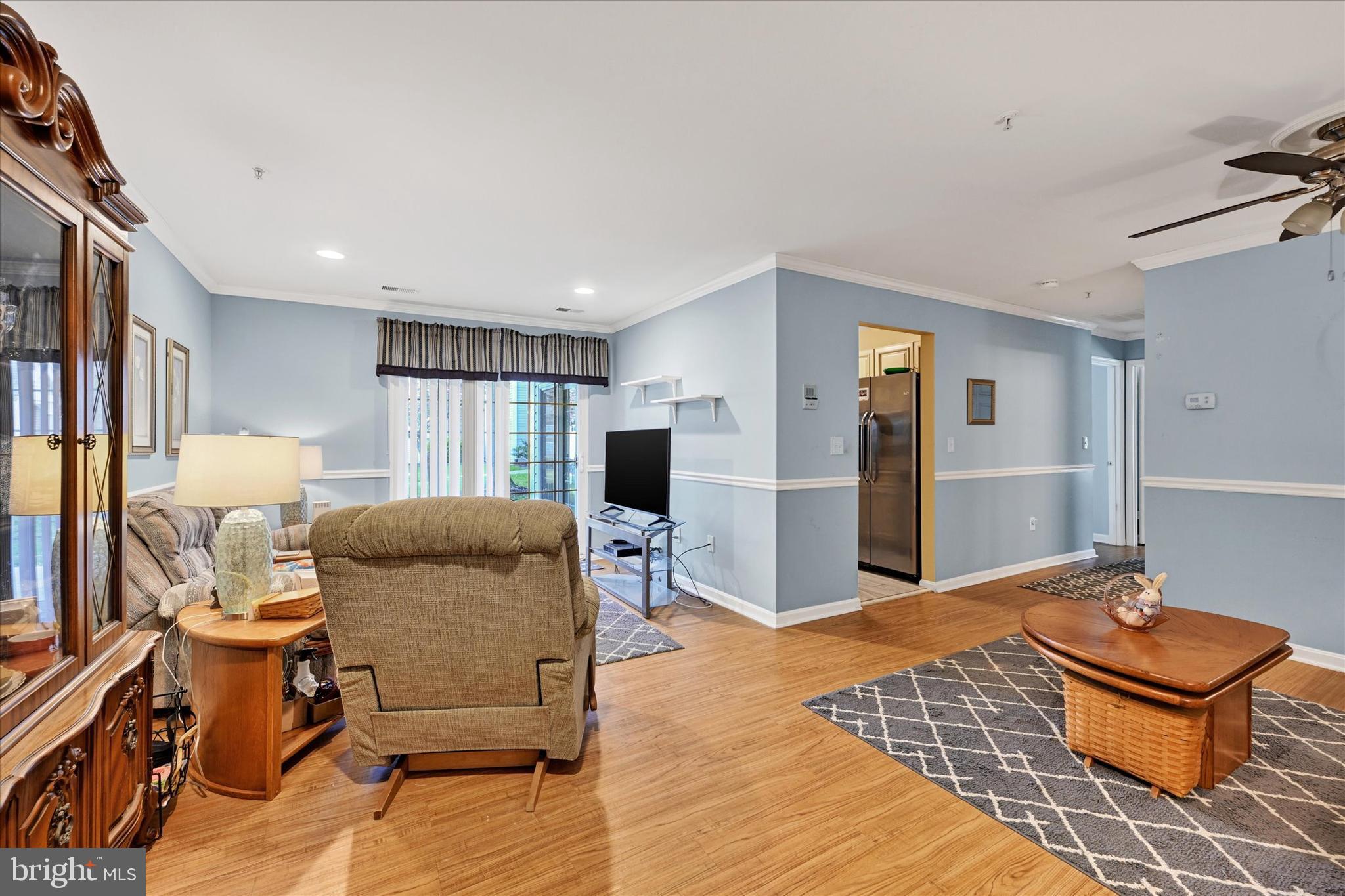 CROMWELL FOUNTAIN - Residential