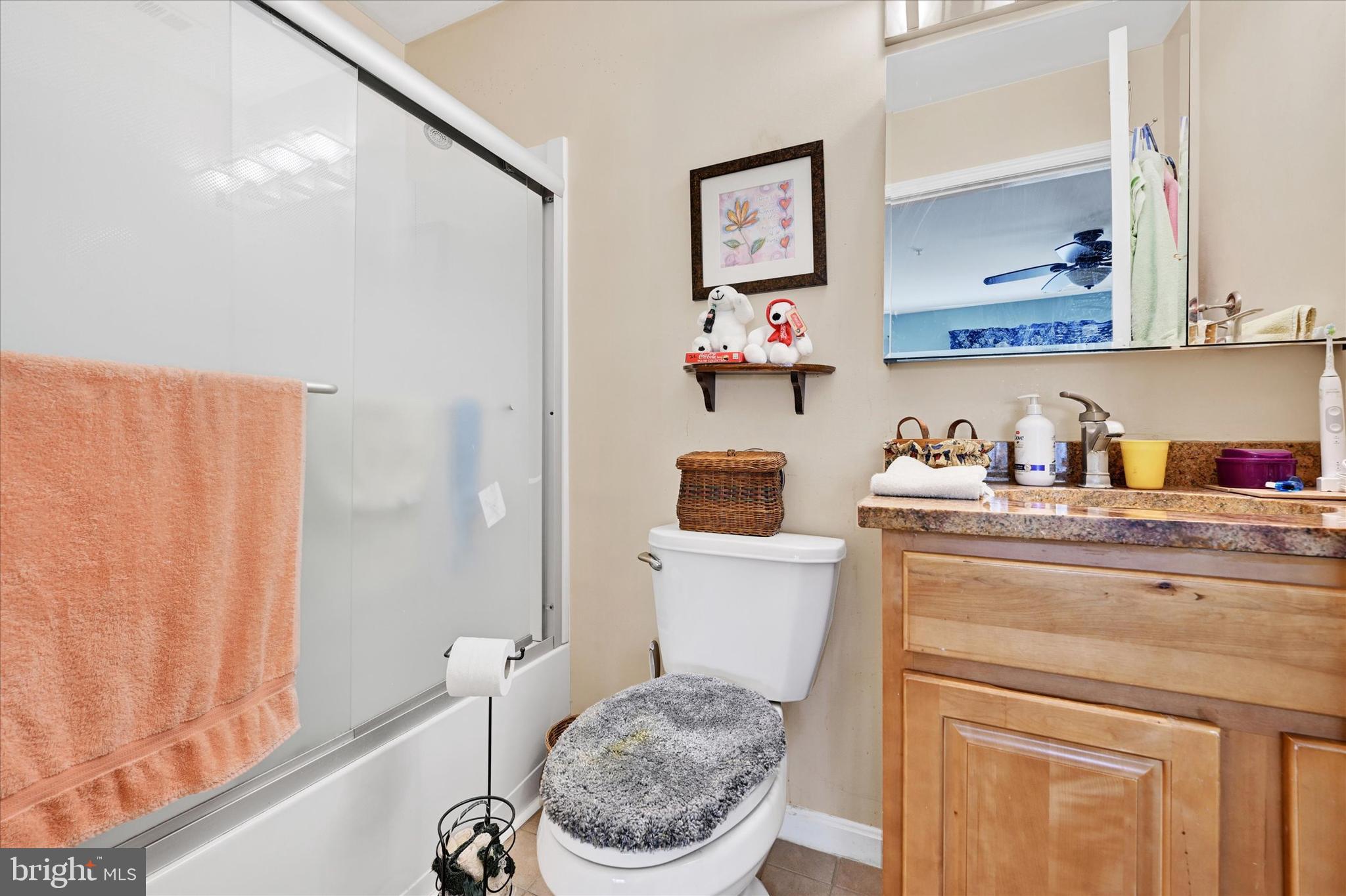 CROMWELL FOUNTAIN - Residential