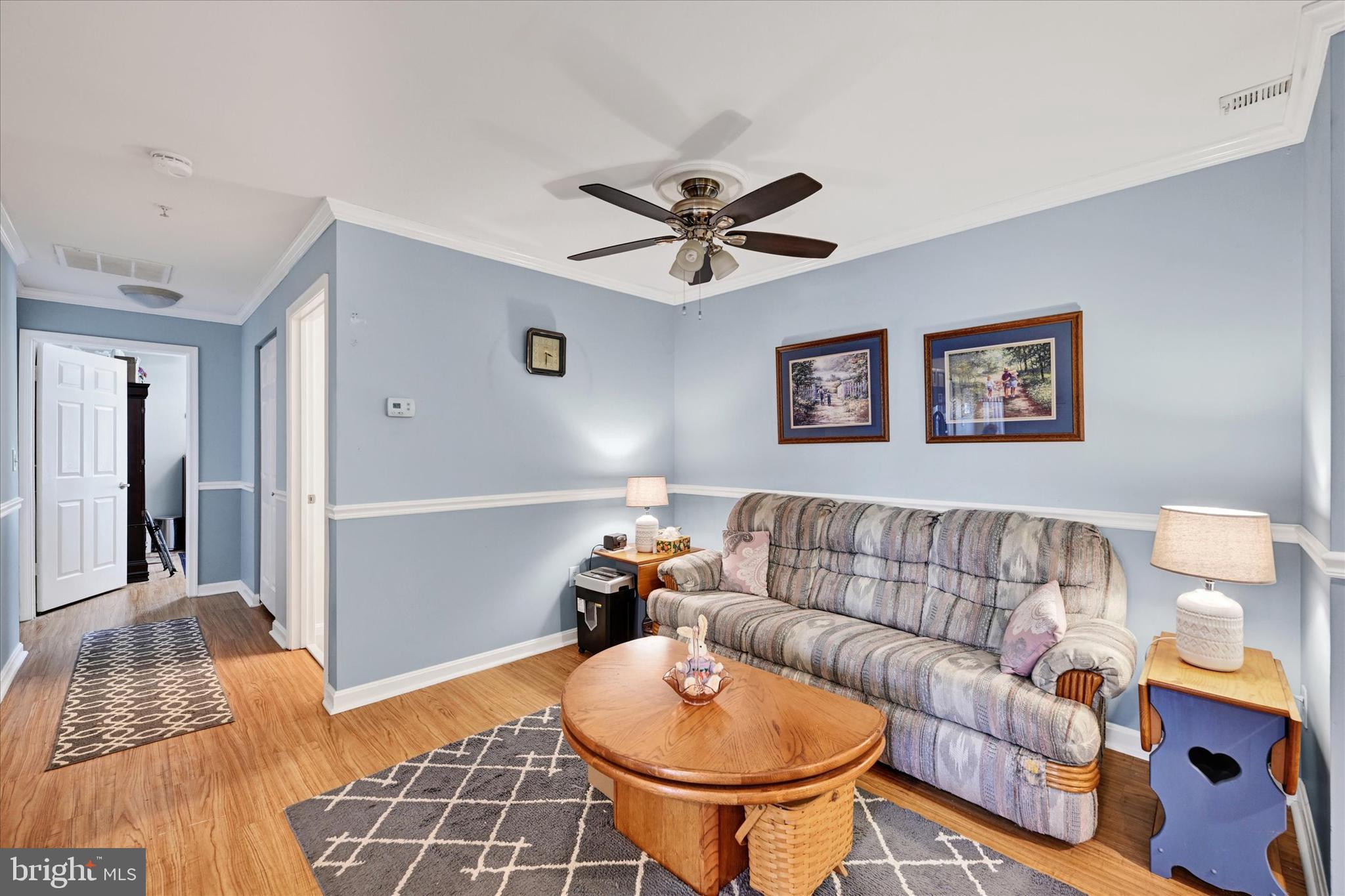 CROMWELL FOUNTAIN - Residential