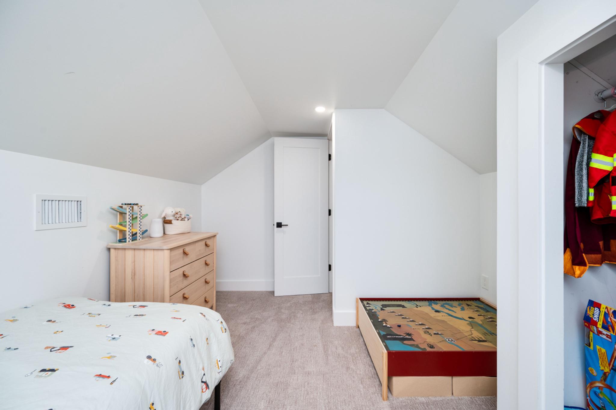 DENVER BOROUGH - Residential